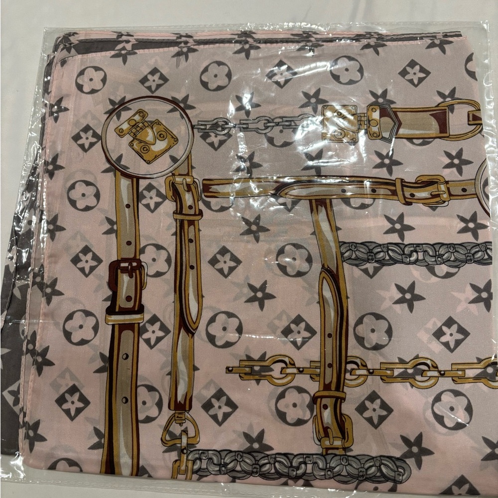Pink and Gold Patterned Scarf - Picture 2 of 2